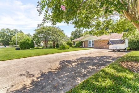 Warner Robins, GA 31093 Houston County