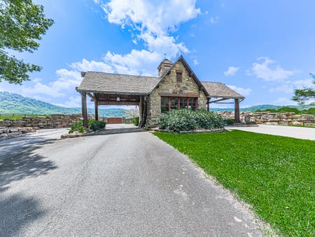 Ellijay, GA 30536 Gilmer County