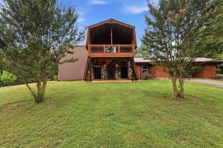 Toccoa, GA 30577 Stephens County