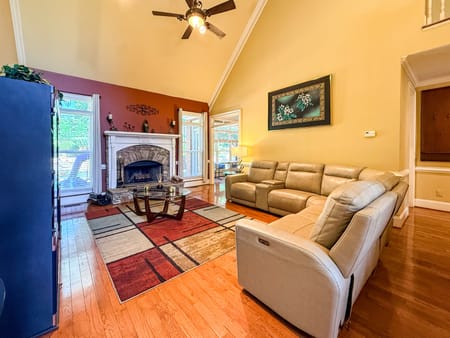 Clarkesville, GA 30523 Habersham County