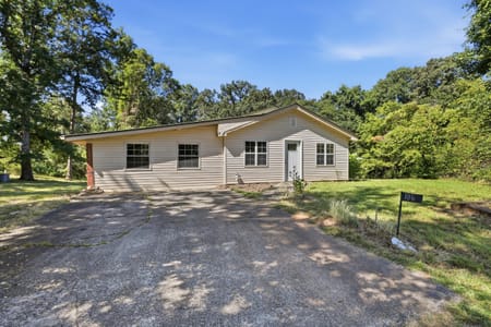 Clarkesville, GA 30523 Habersham County