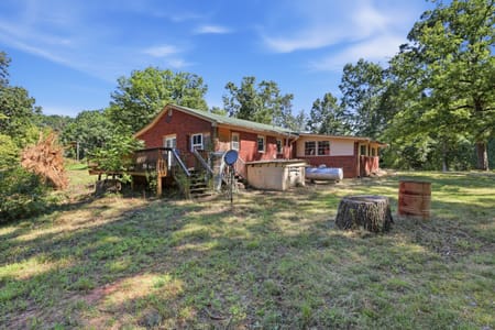 Clarkesville, GA 30523 Habersham County
