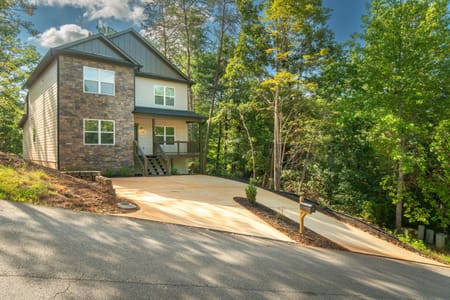 Helen, GA 30545 White County