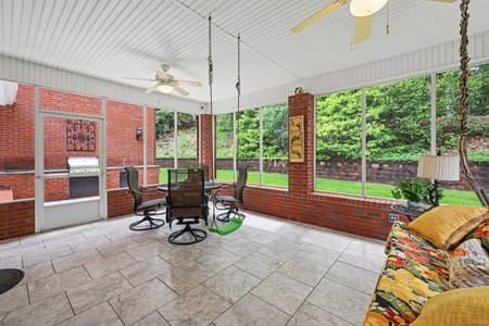 Hoschton, GA 30548 Jackson County