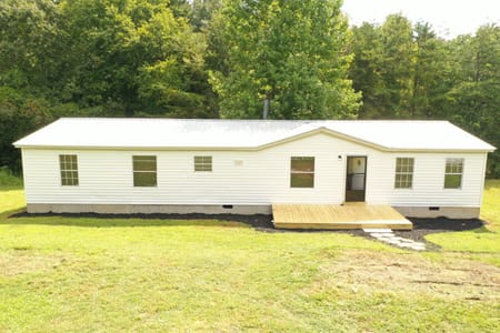 Clarkesville, GA 30523 Habersham County