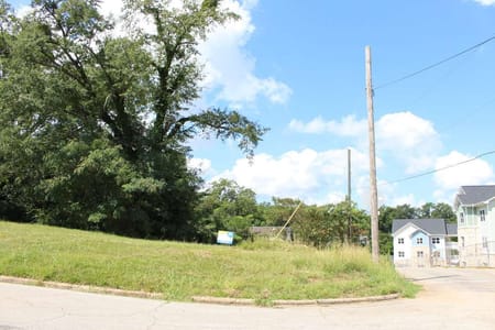 Griffin, GA 30223 Spalding County