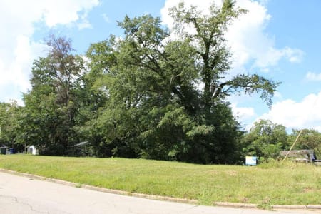 Griffin, GA 30223 Spalding County