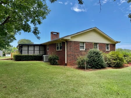 Hartwell, GA 30643 Hart County