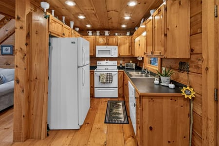 Morganton, GA 30560 Fannin County