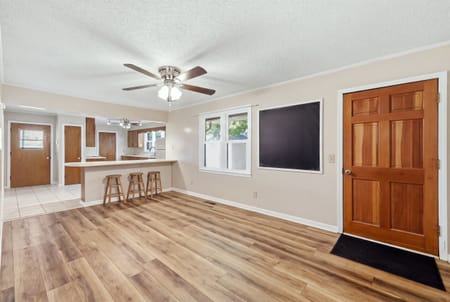 Toccoa, GA 30577 Stephens County