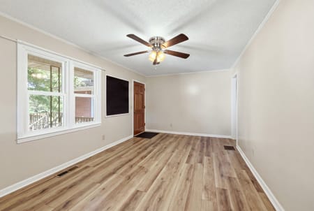 Toccoa, GA 30577 Stephens County