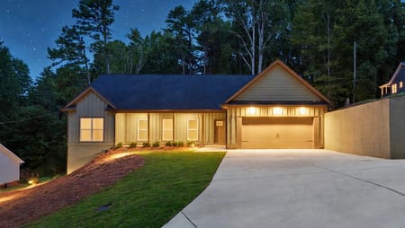 Toccoa, GA 30577 Stephens County