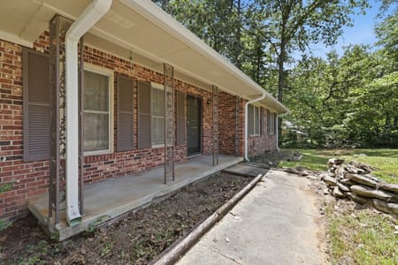 Toccoa, GA 30577 Stephens County
