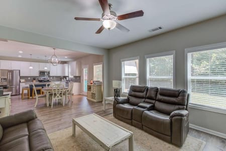 Hoschton, GA 30548 Jackson County