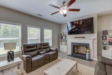 Hoschton, GA 30548 Jackson County