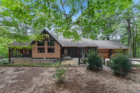 Clarkesville, GA 30523 Habersham County
