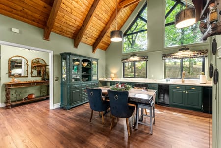 Clarkesville, GA 30523 Habersham County