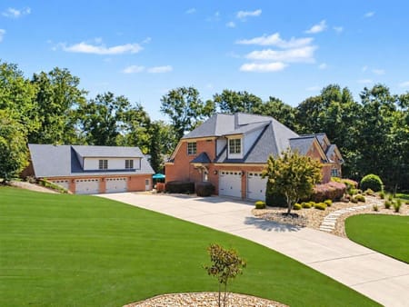 Hoschton, GA 30548 Jackson County