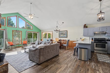 Dillard, GA 30537 Rabun County