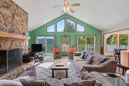 Dillard, GA 30537 Rabun County