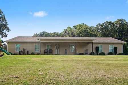 Maysville, GA 30558 Jackson County