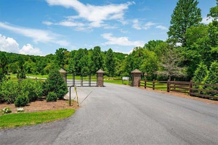 Morganton, GA 30560 Fannin County