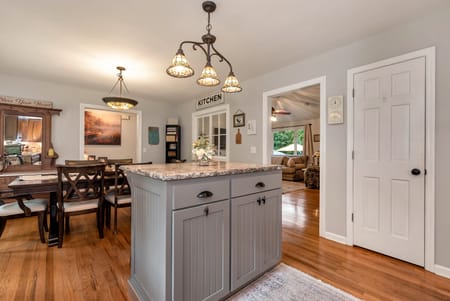 Clarkesville, GA 30523 Habersham County