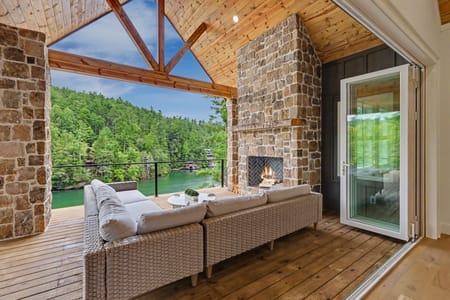 Lakemont, GA 30552 Rabun County