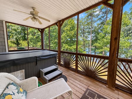 Toccoa, GA 30577 Stephens County