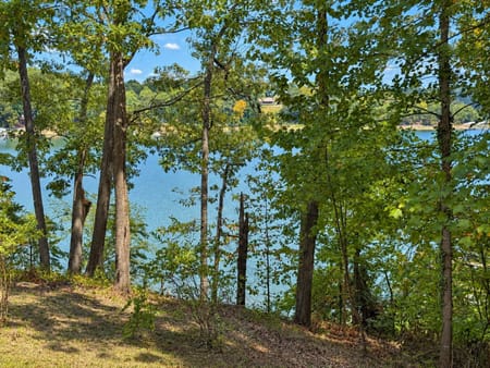 Toccoa, GA 30577 Stephens County