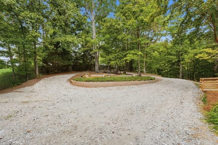 Cleveland, GA 30528 White County