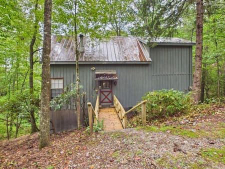 Lakemont, GA 30552 Rabun County