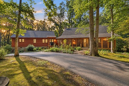 Toccoa, GA 30577 Stephens County