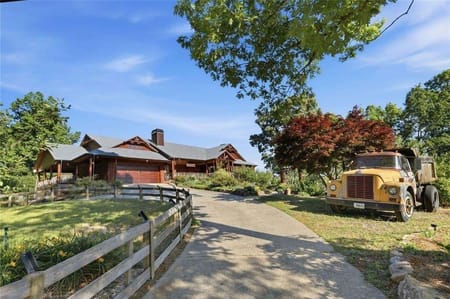 Clarkesville, GA 30523 Habersham County
