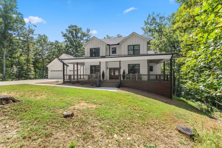 Cleveland, GA 30528 White County
