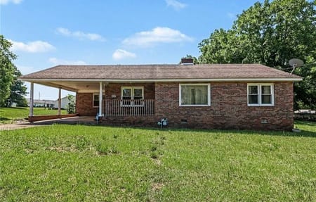 Lavonia, GA 30553 Franklin County