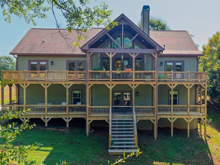 Clarkesville, GA 30523 Habersham County