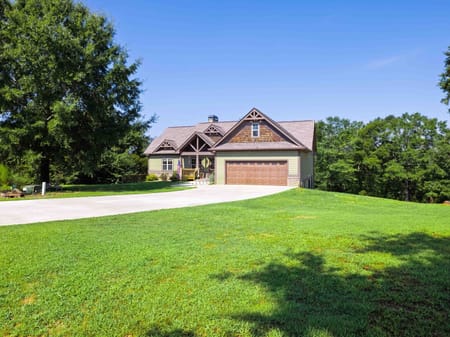 Clarkesville, GA 30523 Habersham County