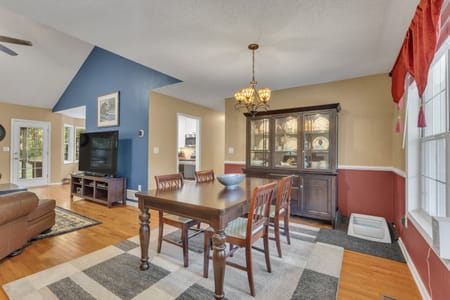 Senoia, GA 30276 Coweta County