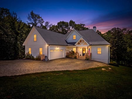 Clarkesville, GA 30523 Habersham County