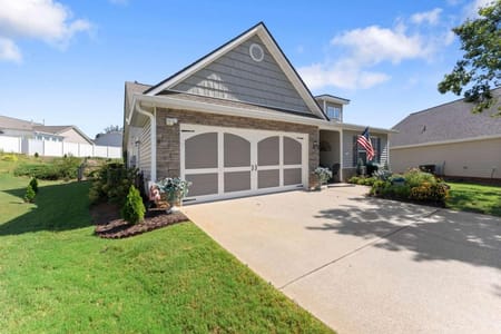 Winder, GA 30680 Barrow County