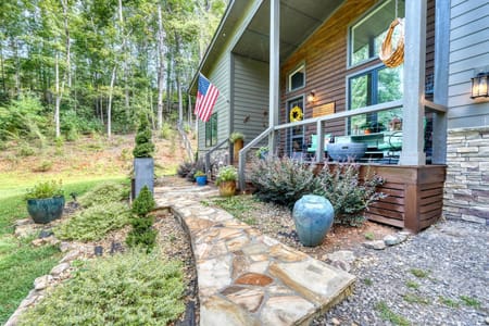 Hiawassee, GA 30546 Towns County