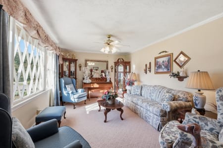 Toccoa, GA 30577 Stephens County