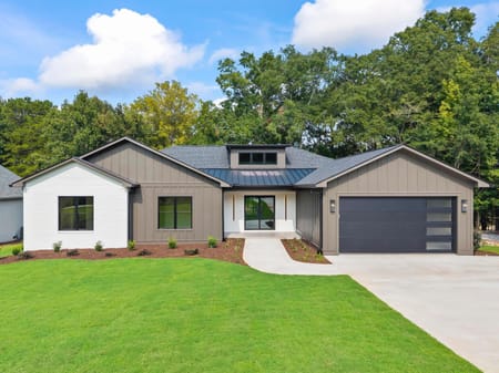 Lavonia, GA 30553 Franklin County