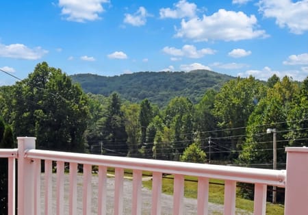 Hiawassee, GA 30546 Towns County
