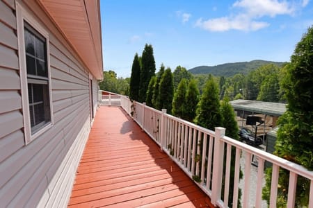 Hiawassee, GA 30546 Towns County