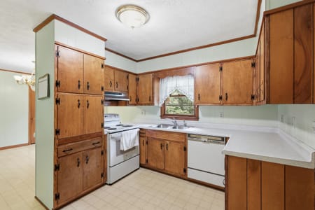 Toccoa, GA 30577 Stephens County