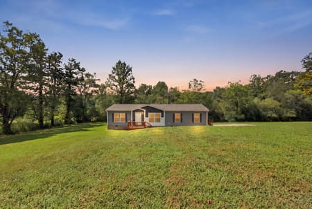 Clarkesville, GA 30523 Habersham County