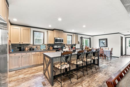 Clarkesville, GA 30523 Habersham County