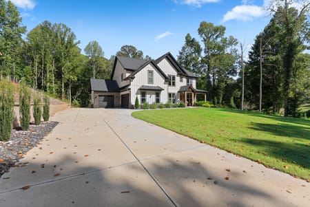 Hoschton, GA 30548 Barrow County